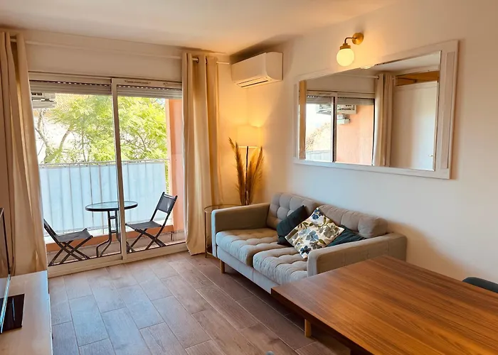 Claelle Appartment - 200M Beach